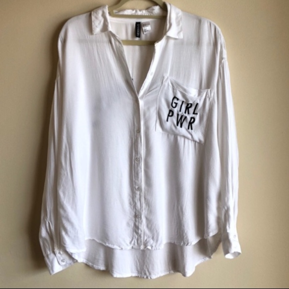 ❤️H&M Girl Power/Girls Unite Button Down ✨